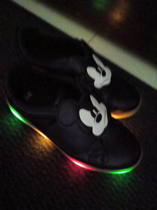 Buty świecące Mickey H&M 33
