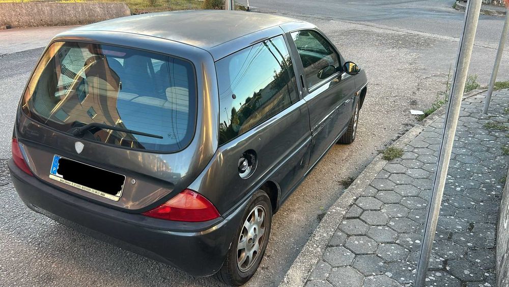 Lancia Y 1.2 16v 90cv 800€ TRANSFERENCIA INCLUIDA