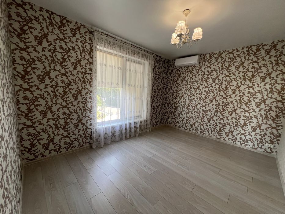 БЕЗ КОМІСІЇ. Продаж будинку з ремонтос тв меблями