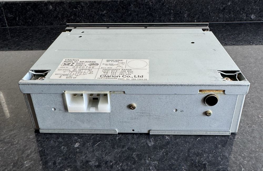 Auto rádio clarion model n. RP-9089N