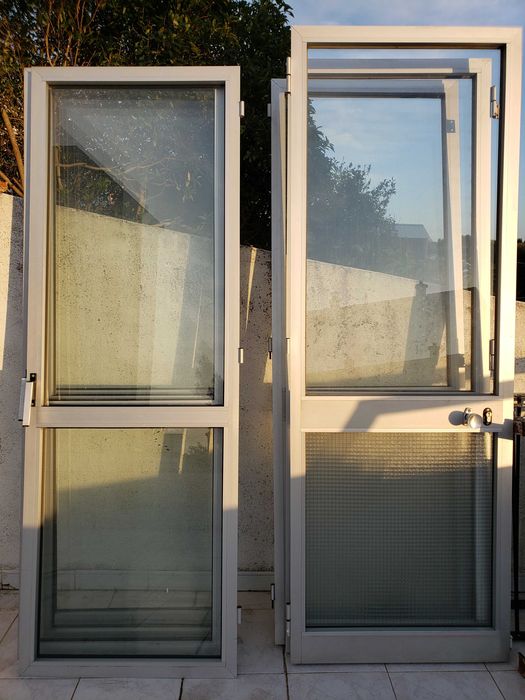 3 Portas + 2 janelas de alumínio simples [usadas]