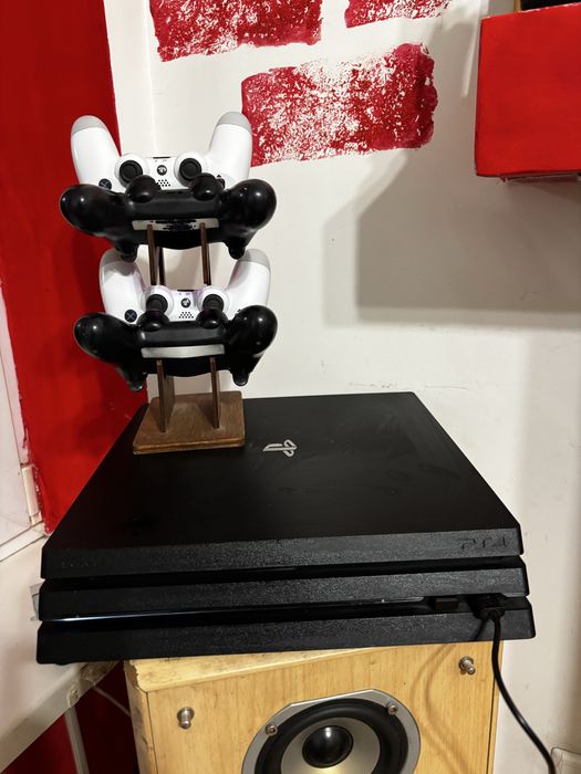 Ps4 pro 1tb. работоспосоьность 100%