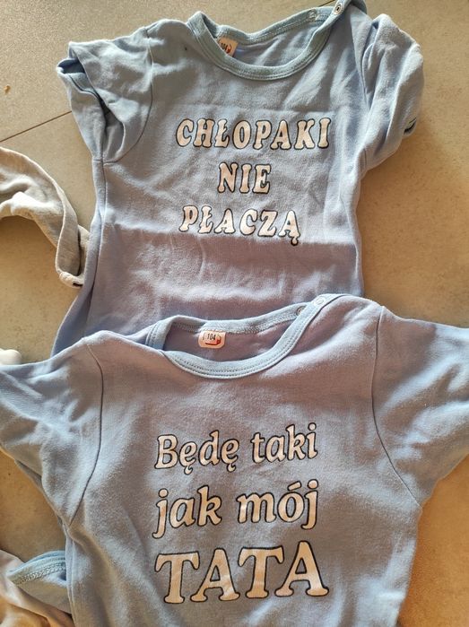 % Zestaw 8 sztuk body długi i krótki rękaw chłopiec Dino napisy 98 104