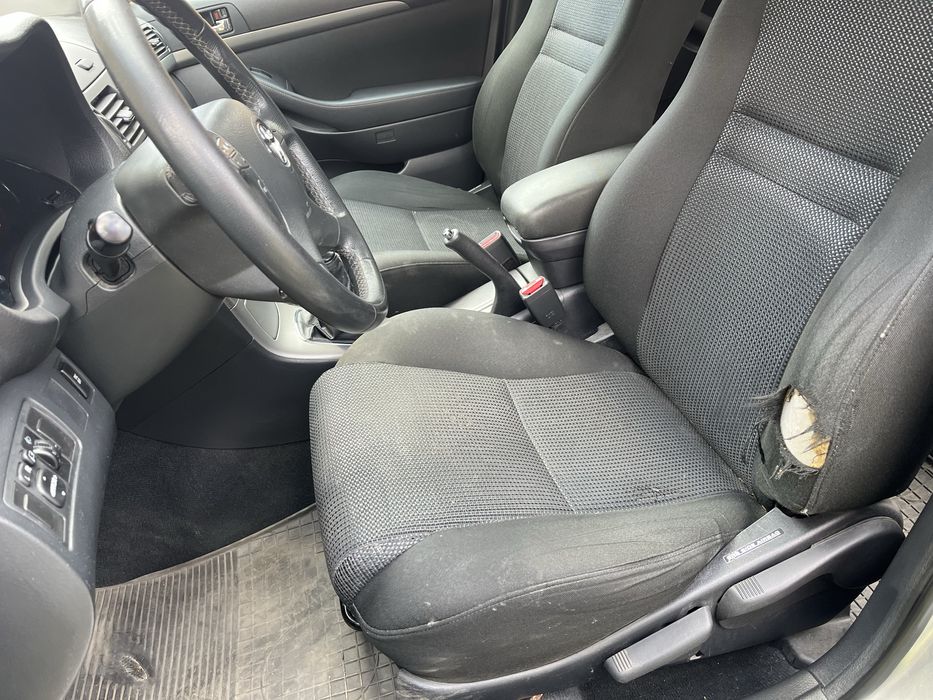 Toyota avensis t25 lift