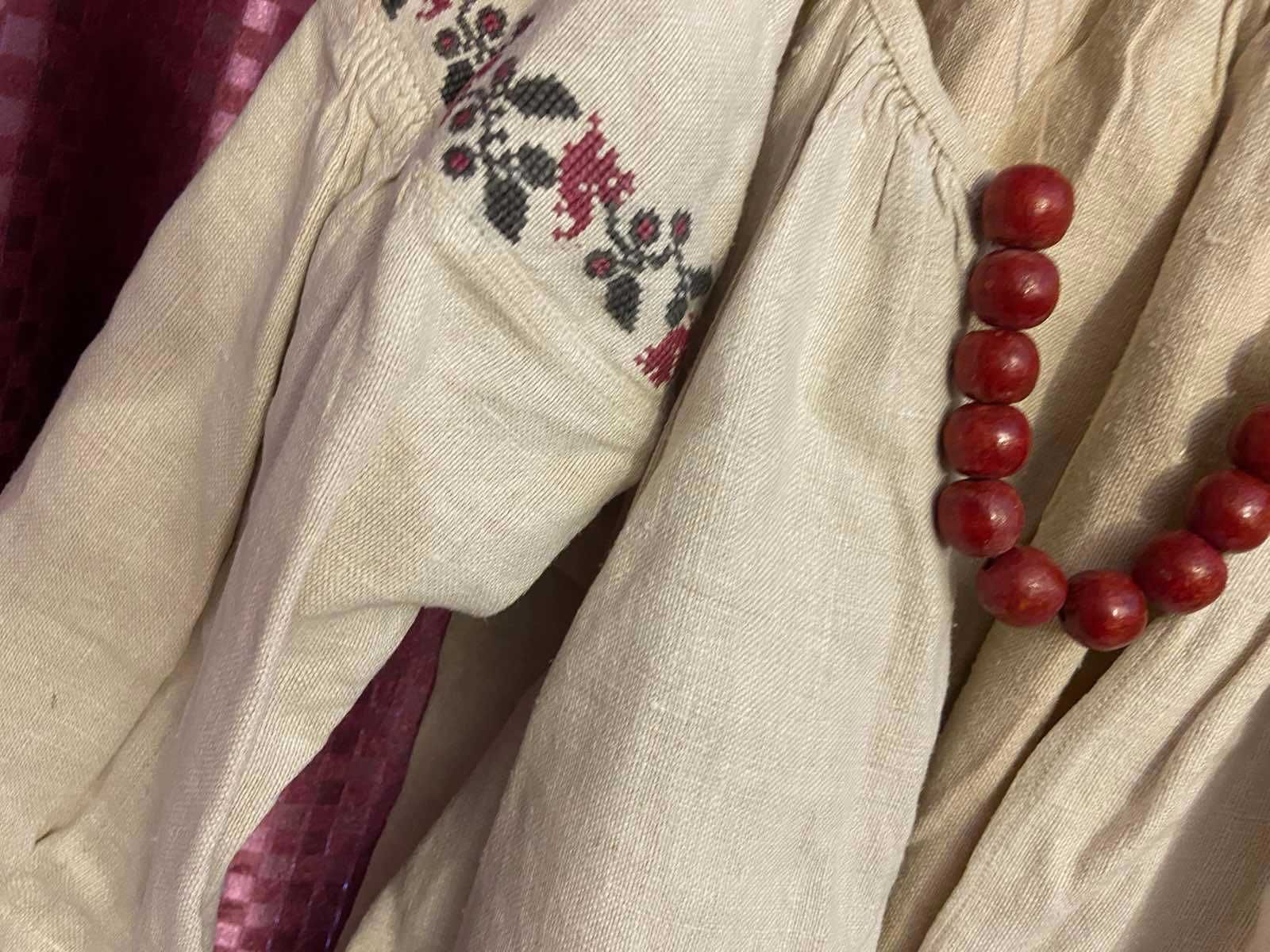 Стародавня вишита сорочка (конопляне полотно)