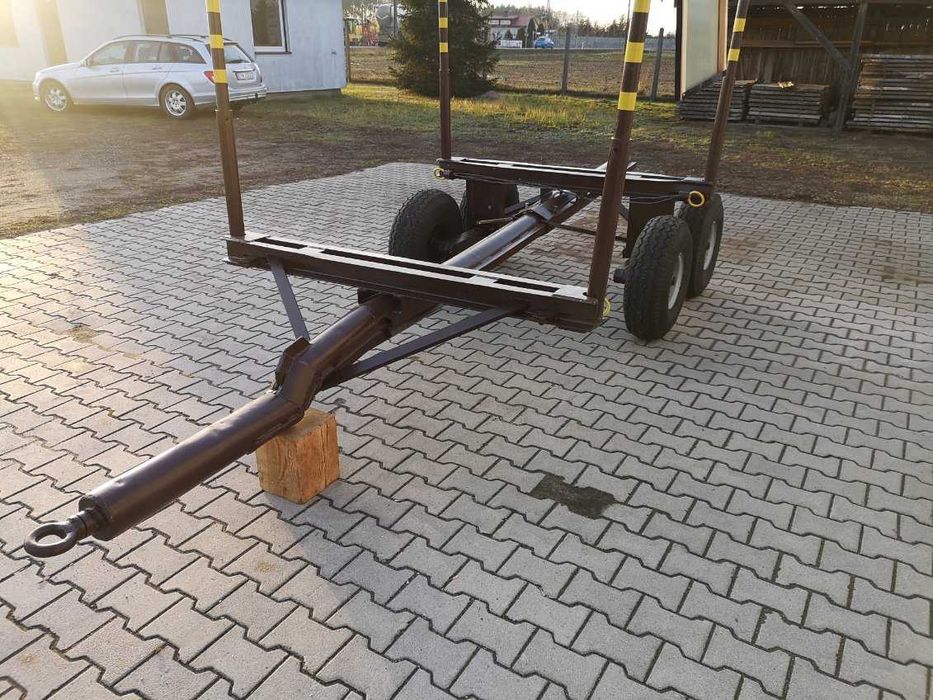 przyczepa leśna tandem do drewna