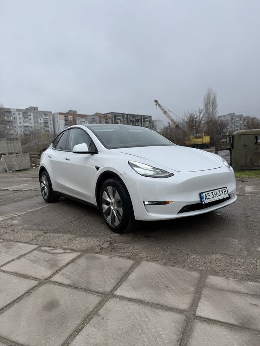 Tesla Model Y Dual Motor