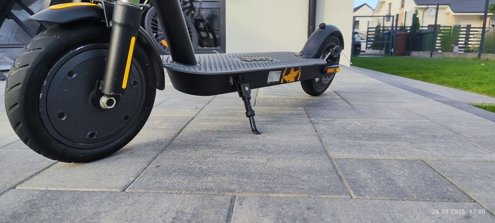 Chulajnoga elektryczna Jeep Sentinel