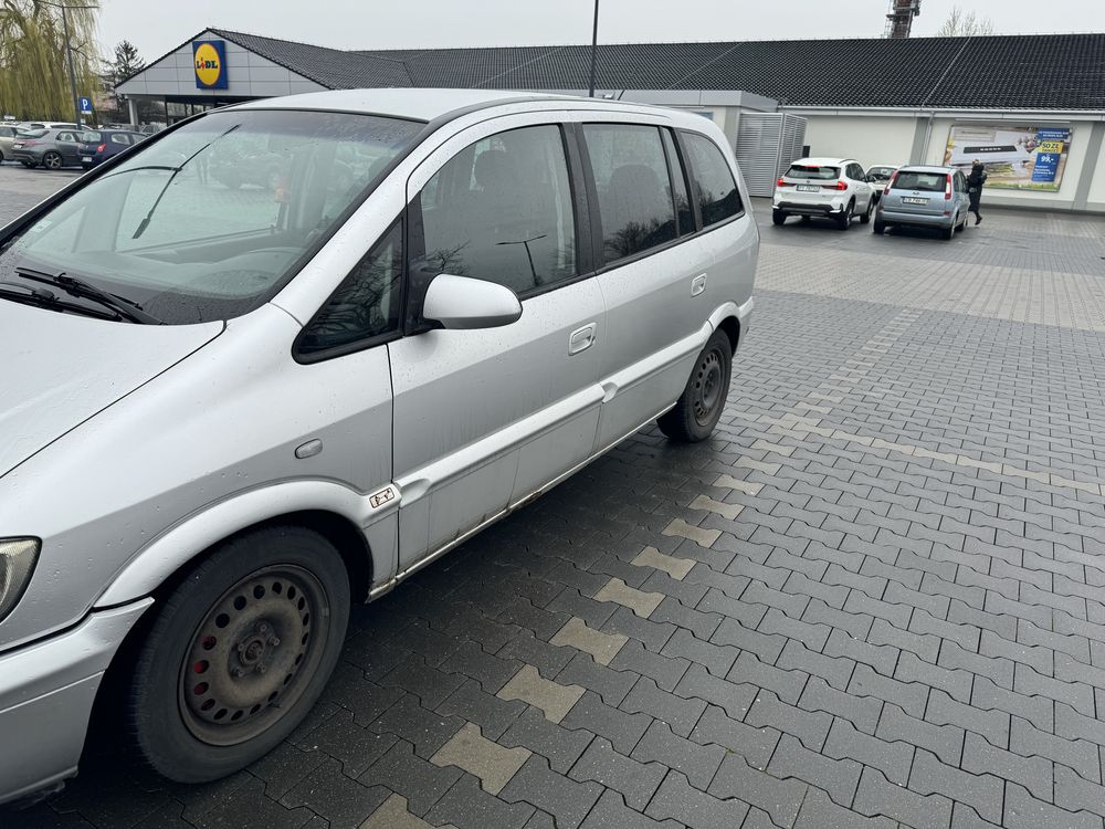 Opel Zafira a 2005