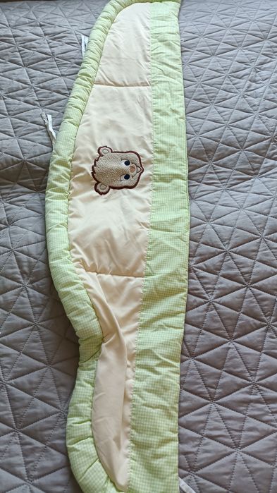 Ochraniacz na szczebelki do łóżeczka dla dziecka niemowlęcia 155x37