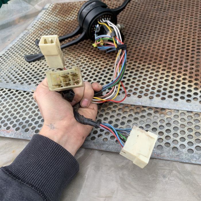 Продаю Перемикач поворотніків і дворніків