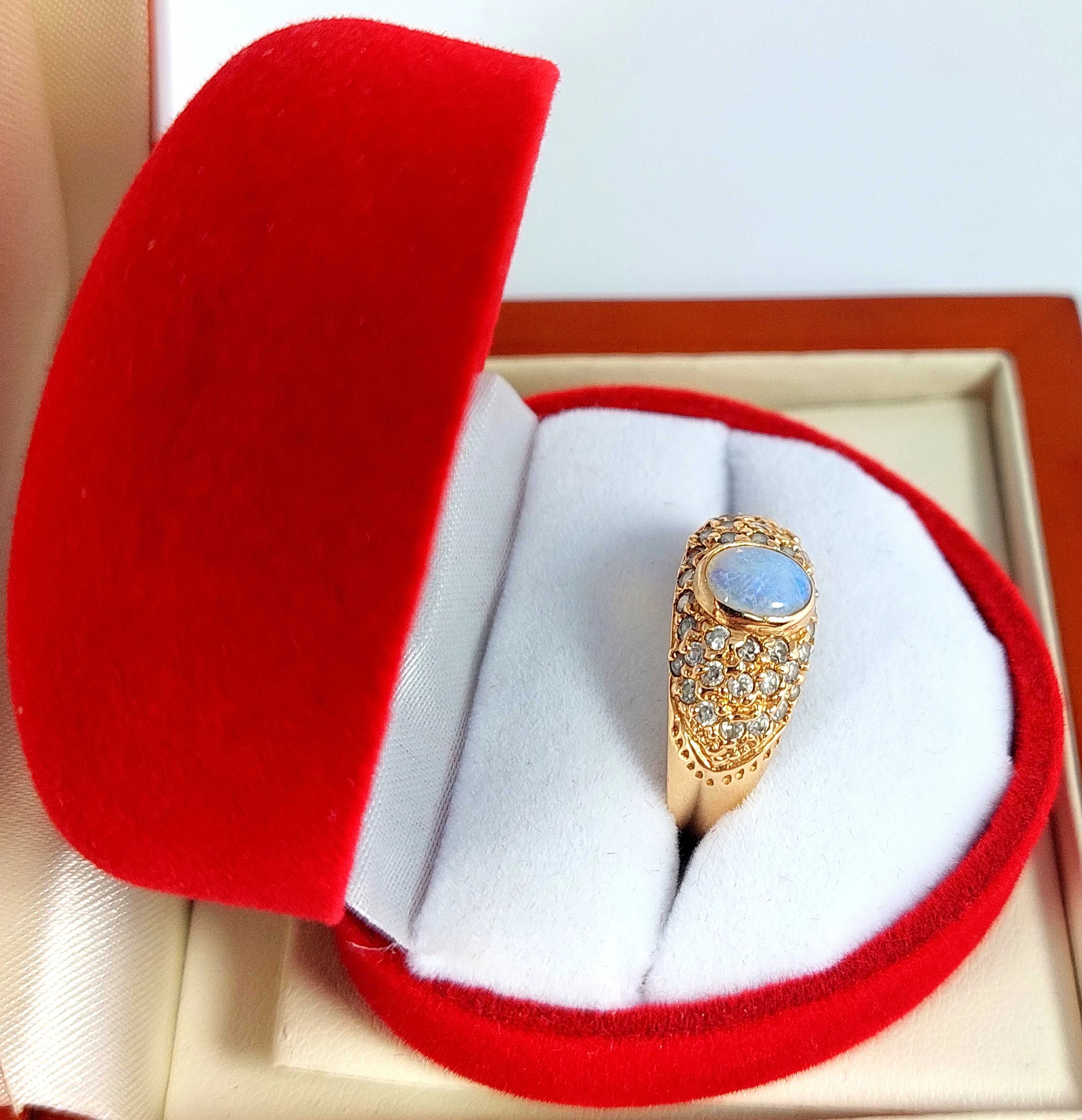 Piękny złoty pierścionek z cyrkoniami 3,83g p.585