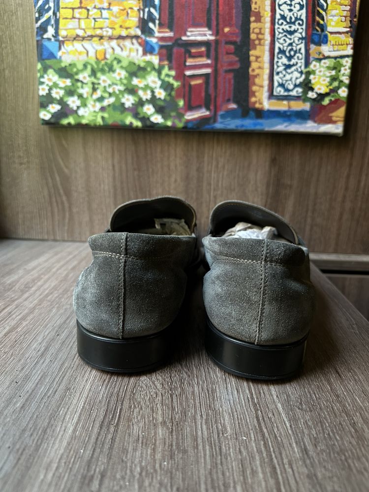 Лофери чоловічі 44 р від бренду TOD’S
