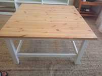Mesa IKEIA como NOVA