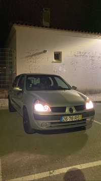 Clio 2001 novo dono