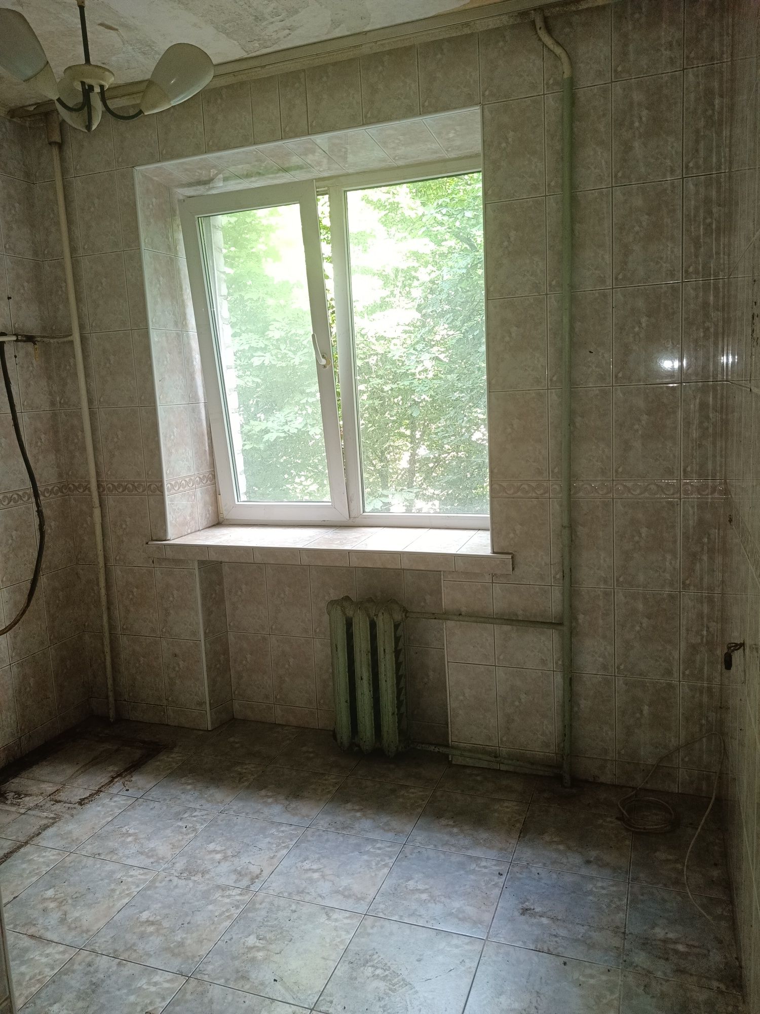 Продам 2к.квартиру Вишневе центр.