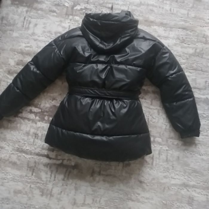 Курточка чорна шкіряна