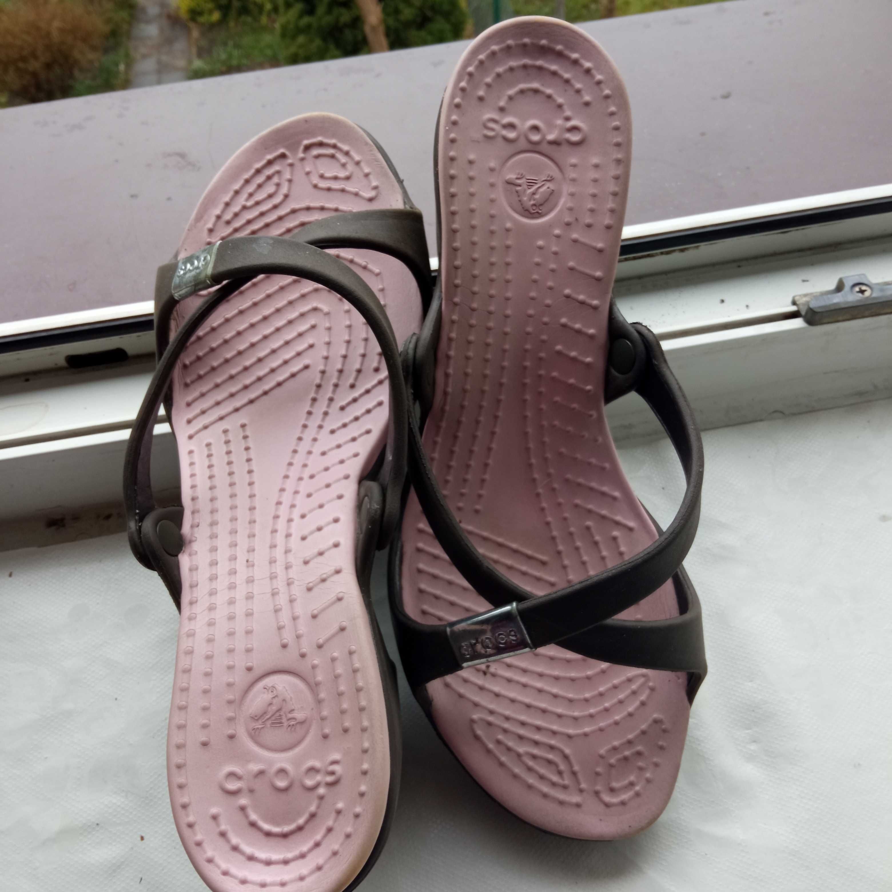 Klapki Crocs Cyprus Hell W9 39/40