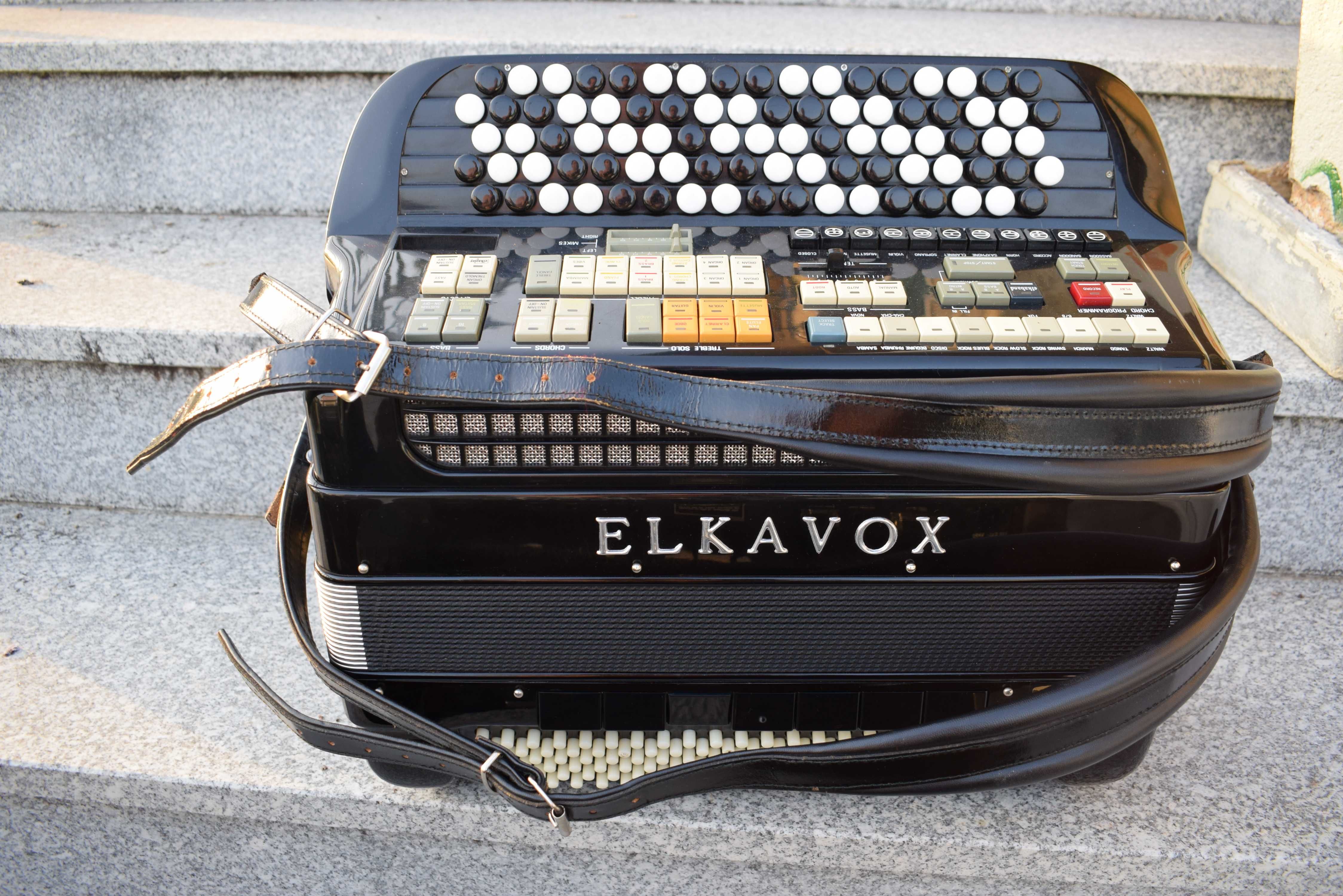 Acordeao Elkavox 4 Voz Com Sistema Midi, N . 79