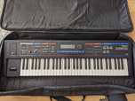 Sintetizador Roland Juno DI