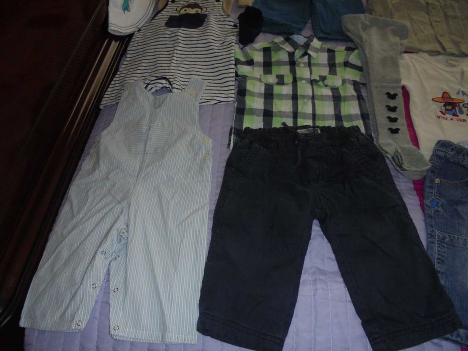 lote de roupa de menino bebé o chapéu branco