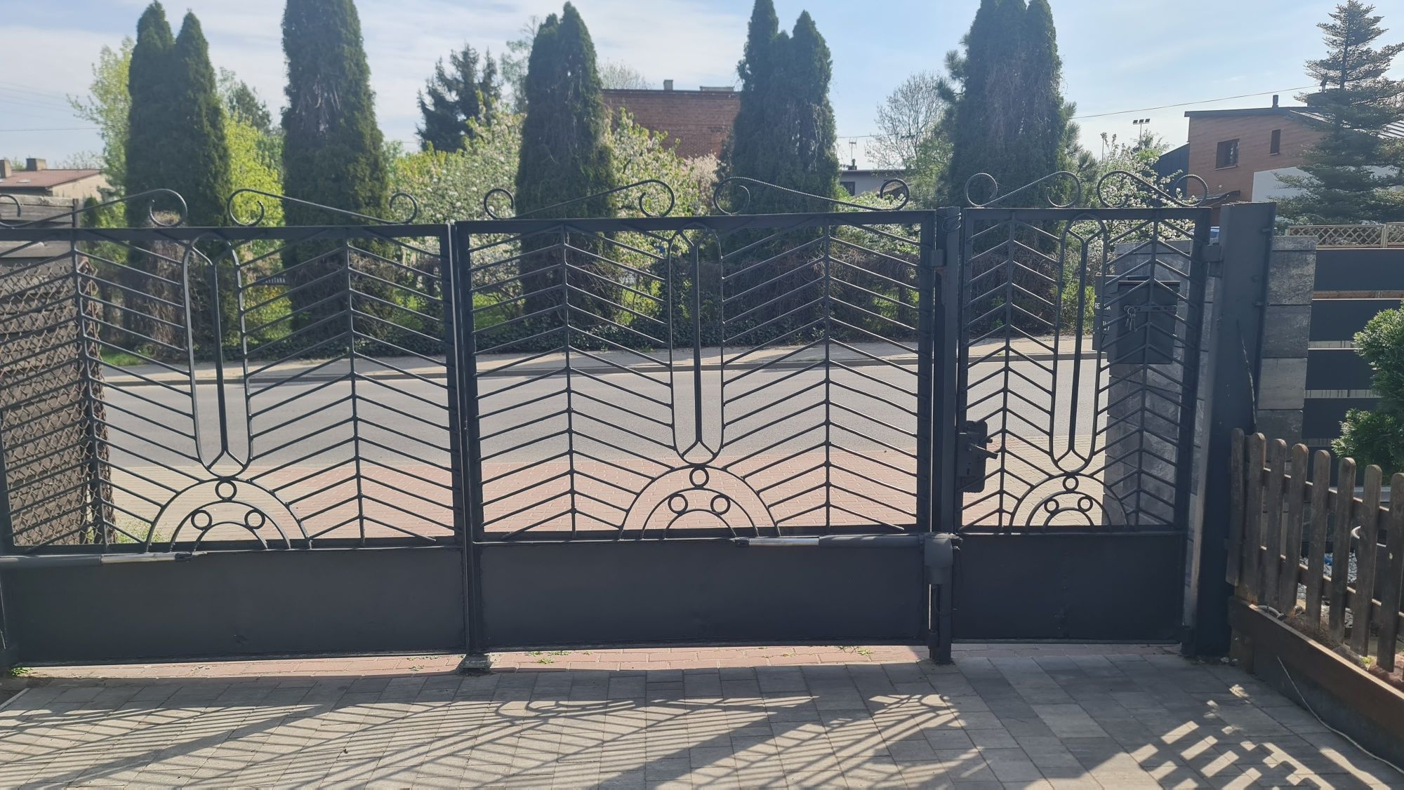Brama plus furtka