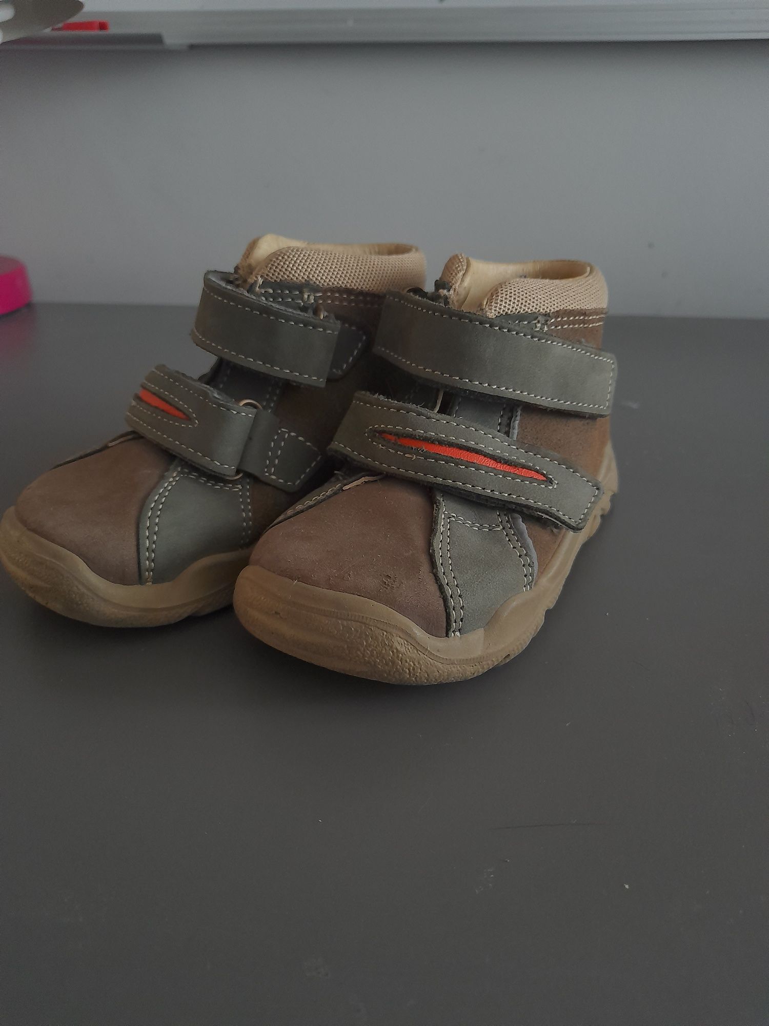 Buty jesienne dla chłopca