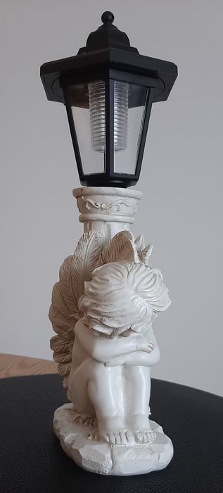 Lampa solarna z aniolkiem śpiącym