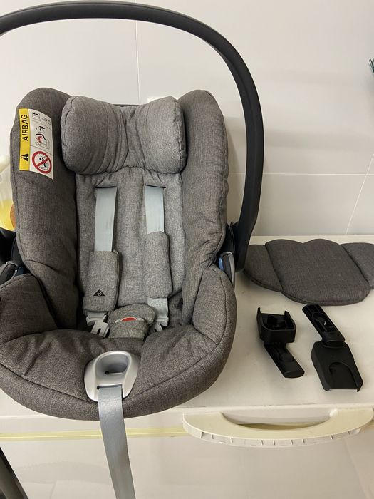 Ovo bebe cybex cinza com redutor