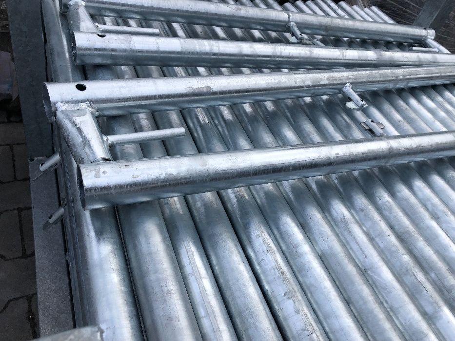 Rusztowanie Fasadowe Ścienne Ramowe Systemowe Elewacyjne 630m2 14mx45m