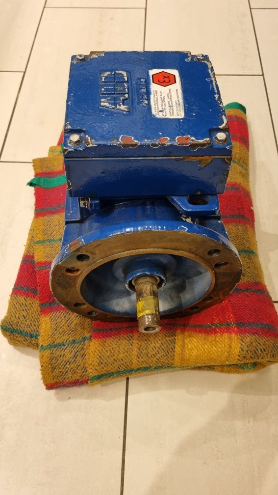 Silnik elektryczny trójfazowy 3kW kołnierzowy