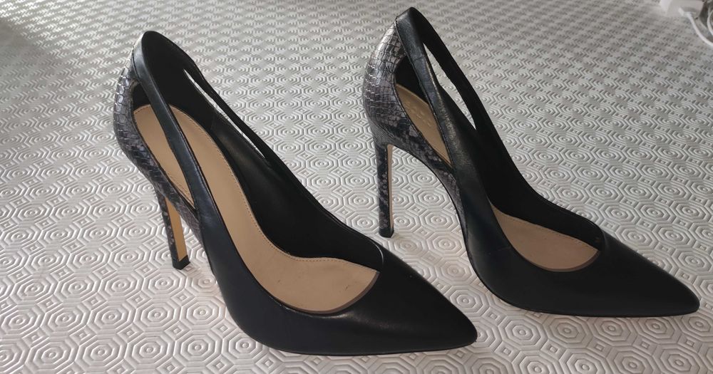 Sapato Sra. em pele da Zara N°37