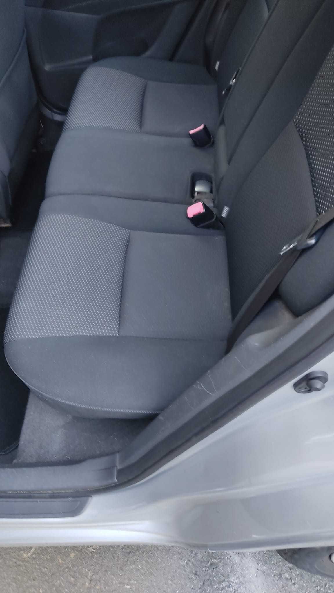 Toyota Auris 1.4D 2012