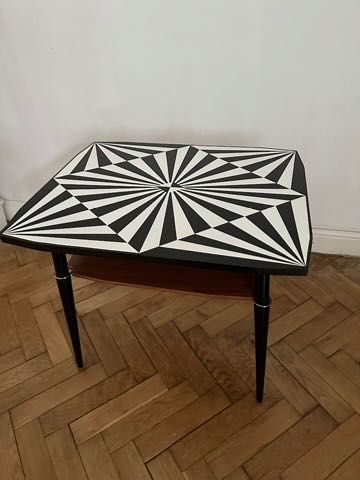 Stolik kawowy PRL, lata 60-te, patyczak, super design, vintage