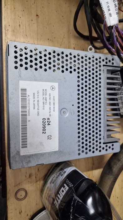 Wzmacniacz audio Mercedes w221 lift