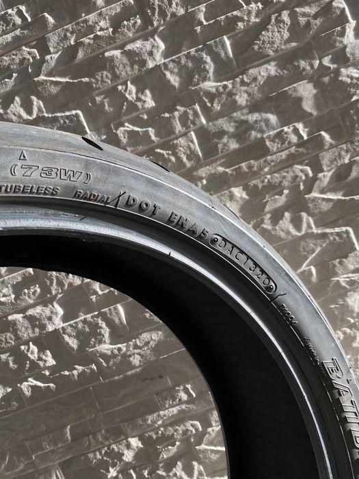 Pneu Mota Bridgestone 180/55 17