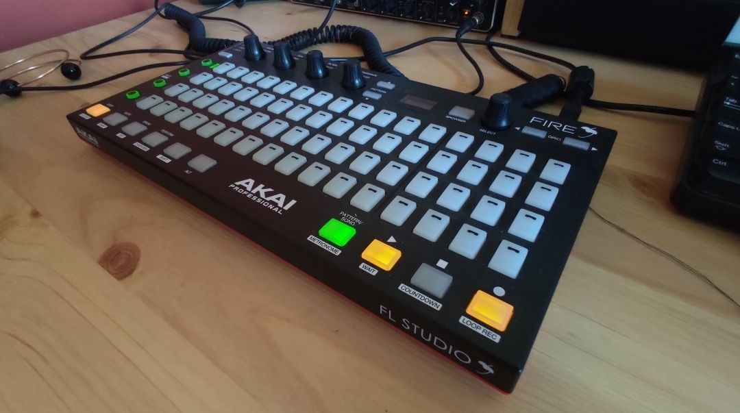 Kontroler MIDI Akai Fire