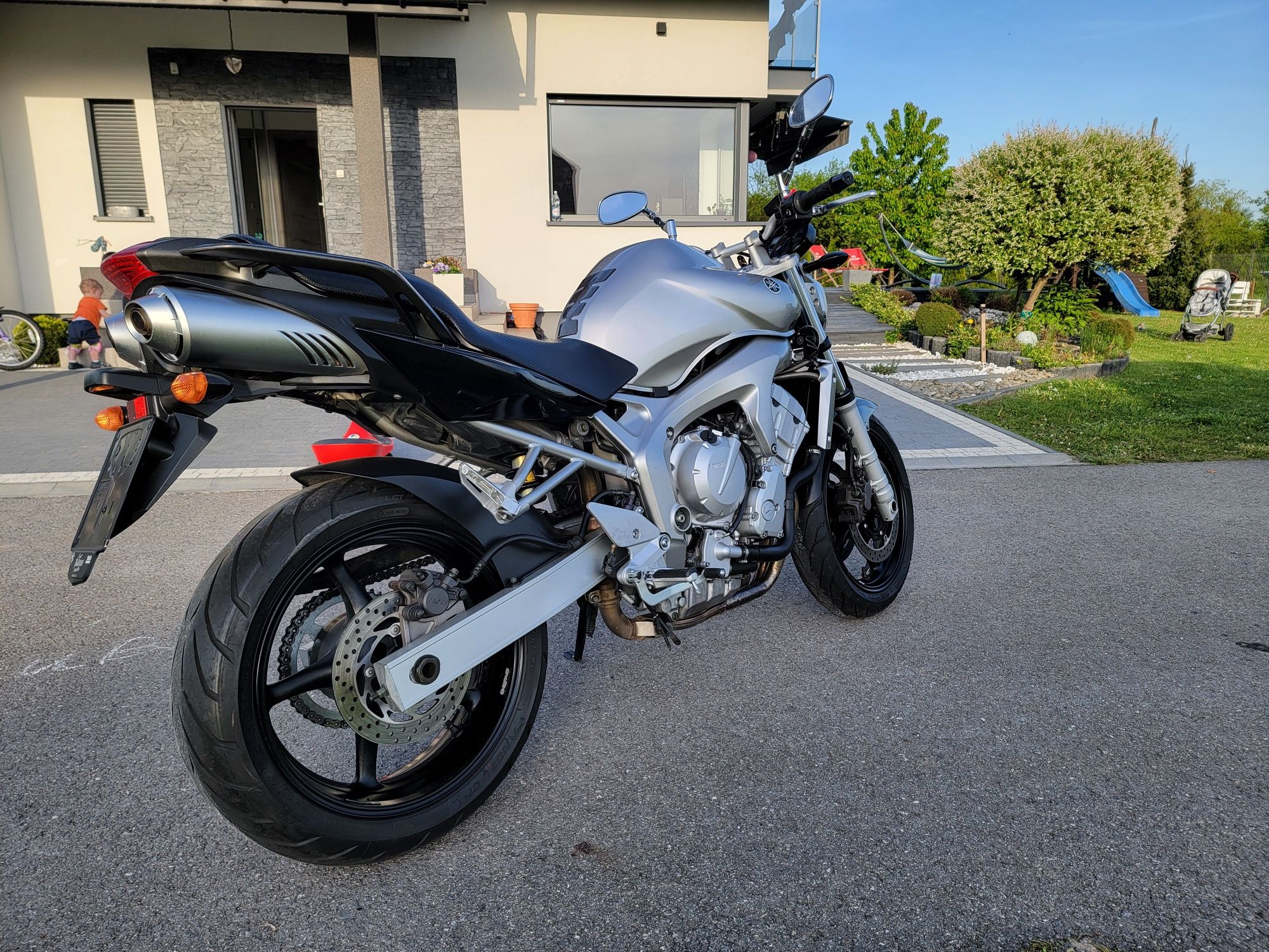 Yamaha fz6 z 2004r prosto z włoch, stan idealny