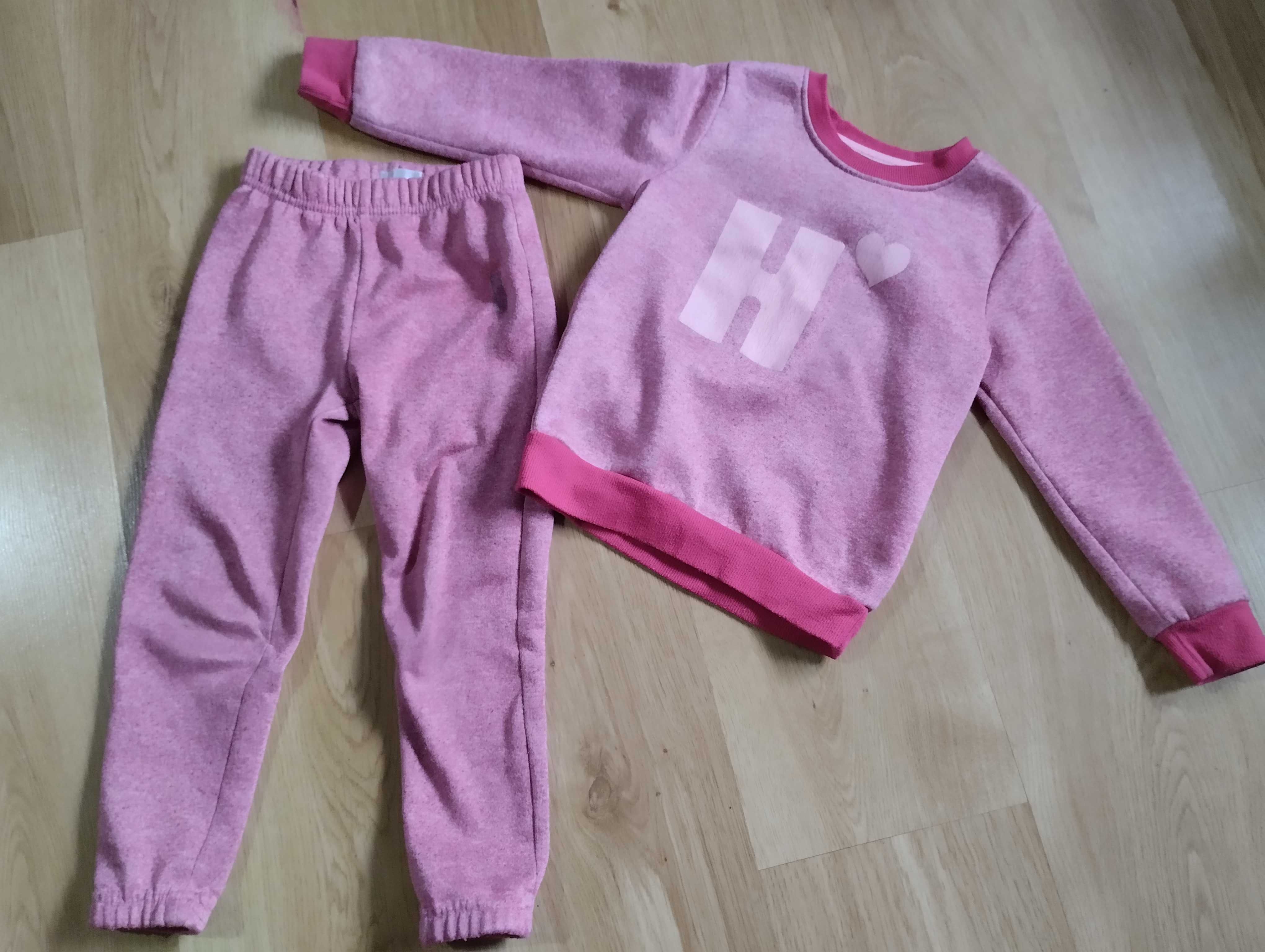 Dres dla dziewczynki r.104