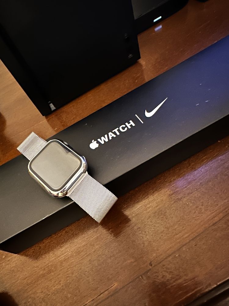 Apple Watch SE Nike 44 mm