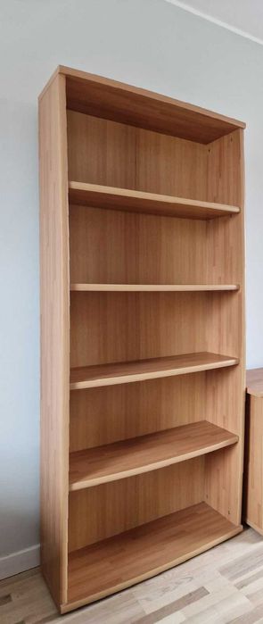 Regał na książki / biblioteczka