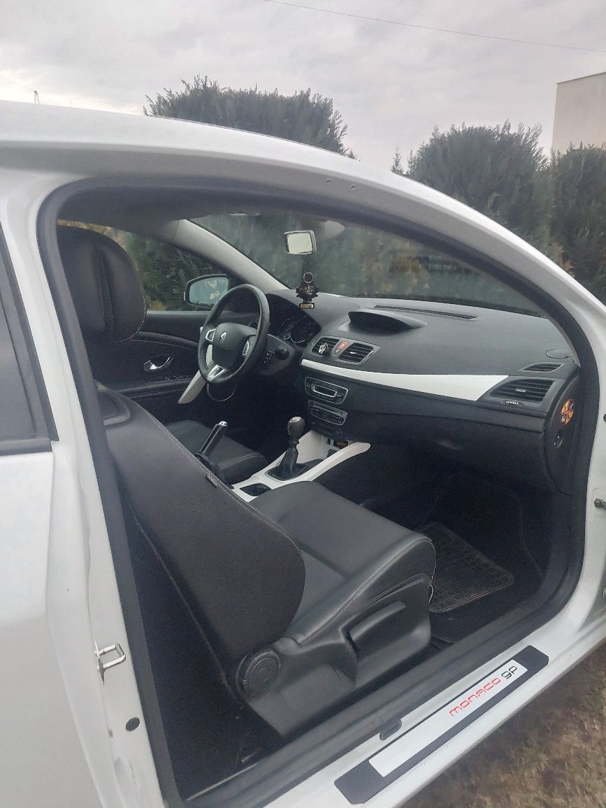 Renault Megane 3 Coupe Monaco GP 2.0T