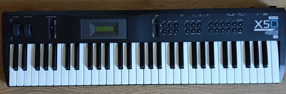 Teclado Sintetizador Korg X5D