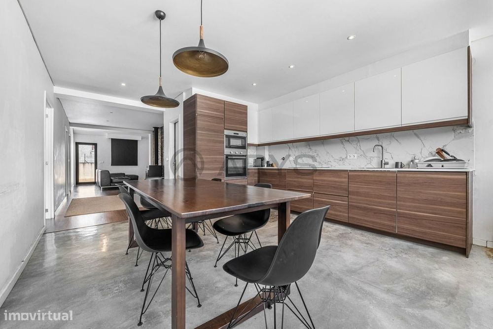 Apartamento T2 Renovado com Terraço | São Lázaro - Braga