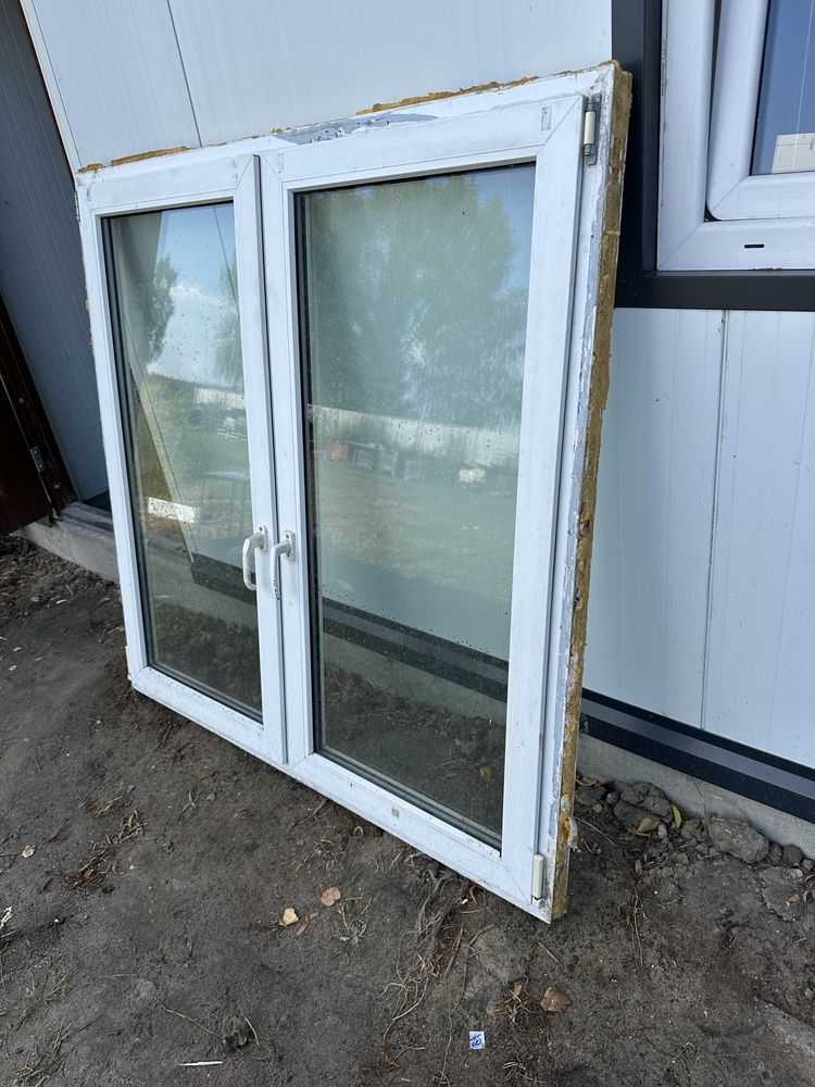 Okno PCV 146,5x143,5
