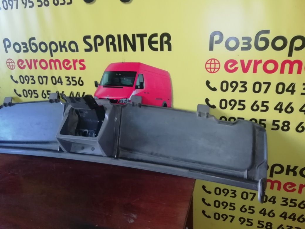 Полка в Mercedes Sprinter W903 Volkswagen LT 35 .Разборка Спринтер