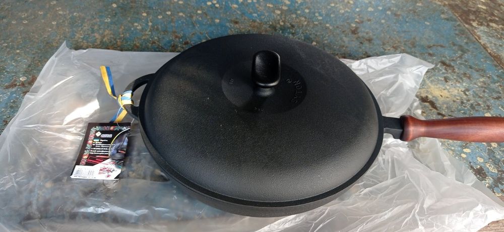 Продам сковорода чугунная