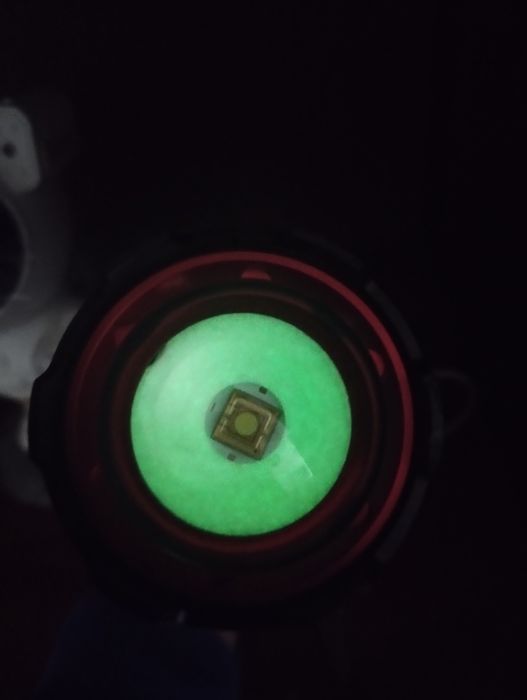 Фонарь мощьний новий