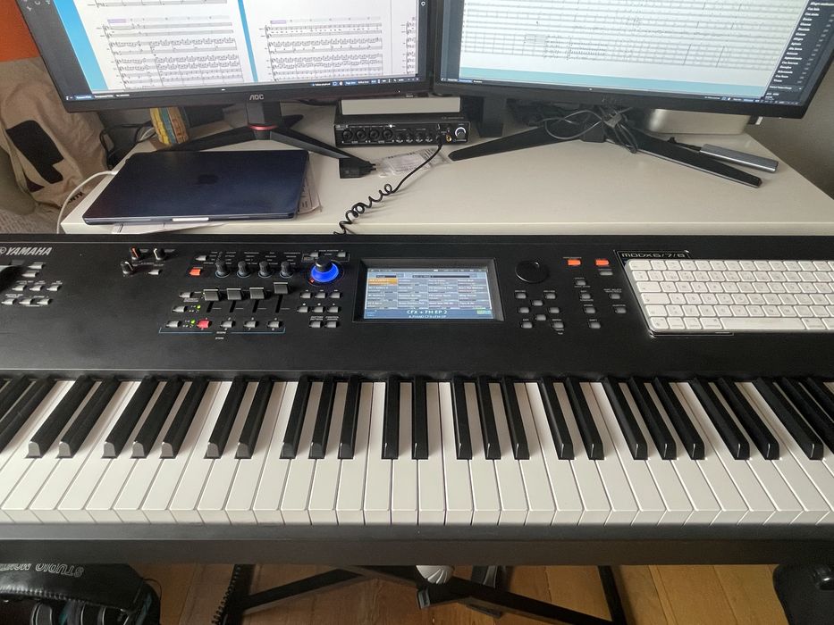 Yamaha MODX 8 para venda