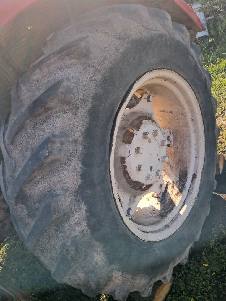 Koła 2sztuki  felgi ursus c4011 c360 c355 posiadam inne części